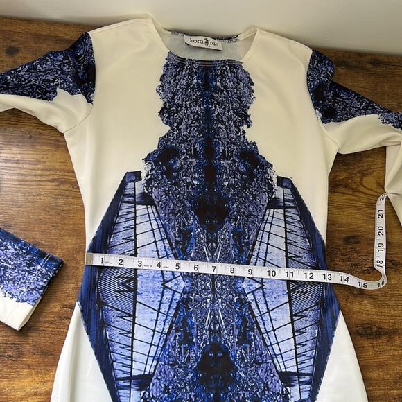 Kora Rae Abstract Long Sleeve Form Fitting Bodycon Mini Dress - Picture 6 of 9